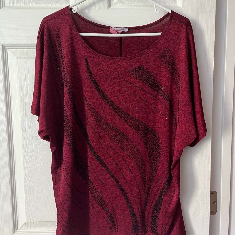 Red business-casual, great for the summer and fall. Size 2X